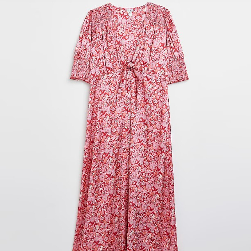 harper pink dress white lotus WornOnTV: Harper's pink dotted dress and chain mules on The White Lotus | Aubrey Plaza