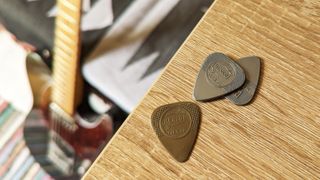 Guitar Pick Zone - The Ultimate Guitar Picks Website