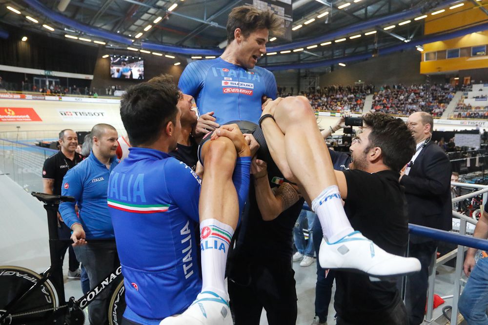 Italians celebrate Filippo Ganna's Individual Pursuit win