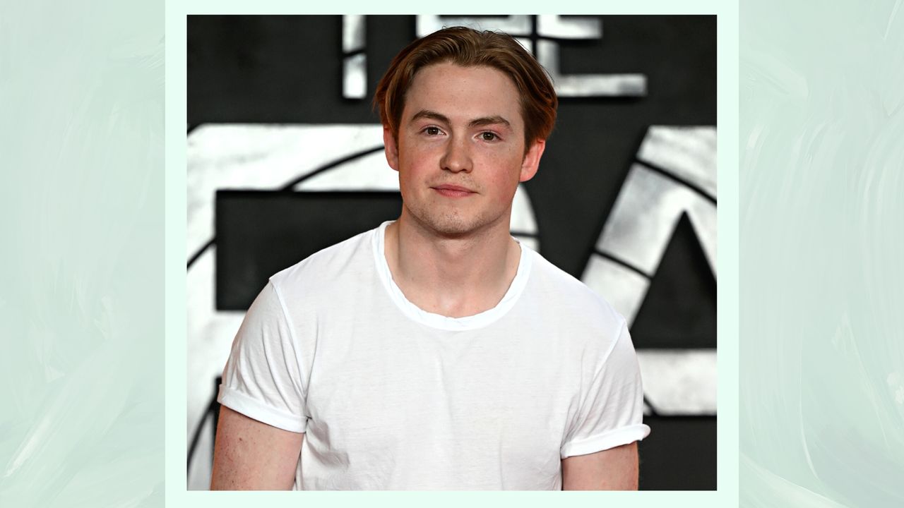  Kit Connor wears a white t-shirt as he attends &quot;The Gray Man&quot; Special Screening at the BFI Southbank on July 19, 2022 in London, England/ in a pastel green template