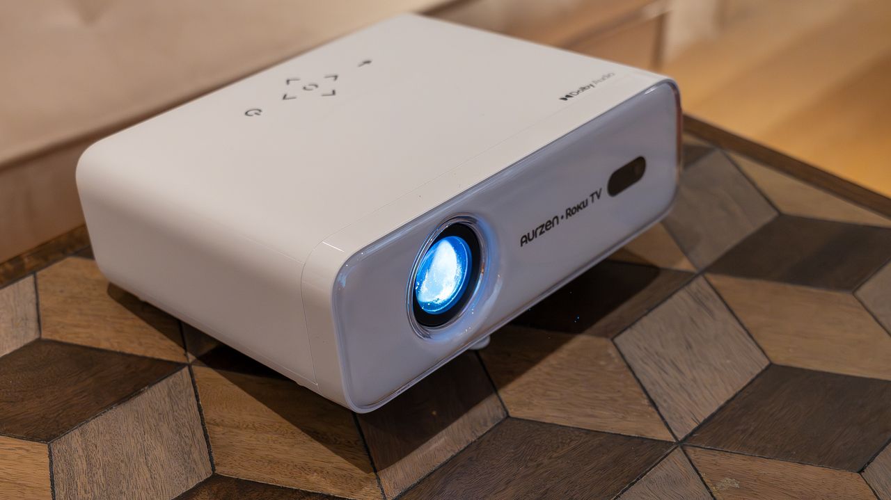 Aurzen Roku TV Smart Projector