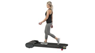 Sunny Health & Fitness Walkstation Slim treadmill