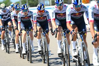 Primož Roglič and Team Red Bull-Bora-hansgrohe on stage 4 at the Giro dItalia 2025