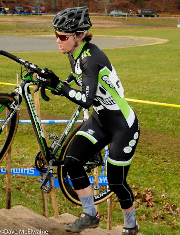 Sally Annis (Crossresults.com) was able to sit in a bit as it was up to the Ladies First Team to work over Van Gilder
