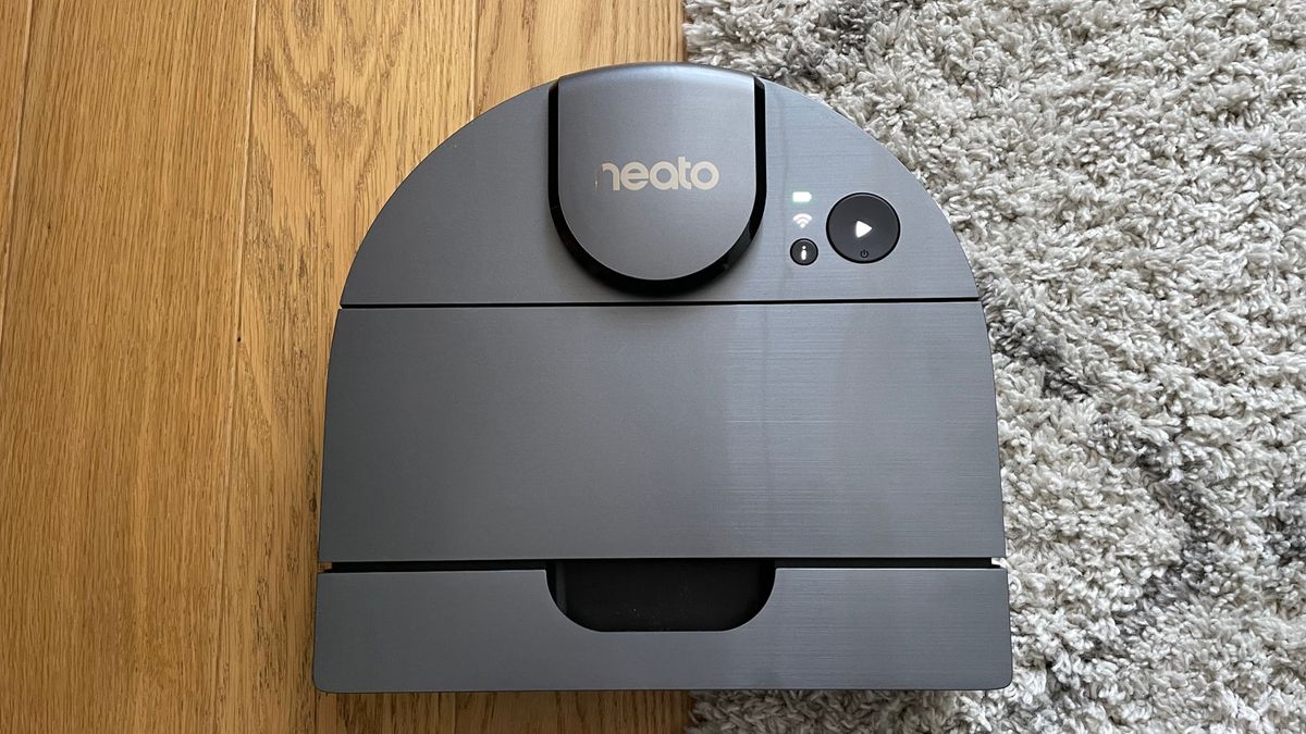 Image shows the Neato D10.