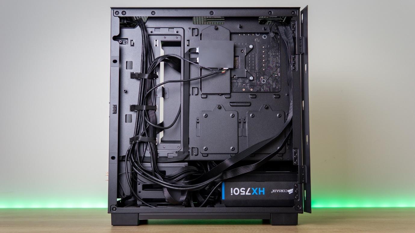 Razer Tomahawk ATX