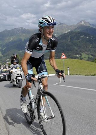 Andy Schleck (Leopard - Trek) races to second place.