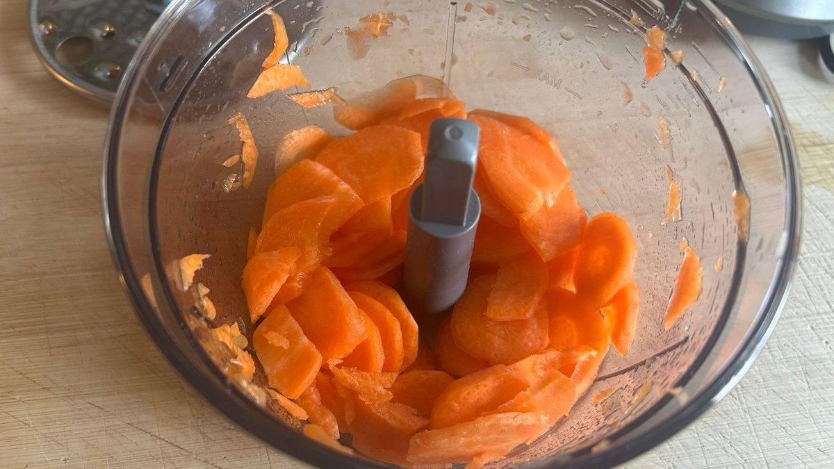 Carrots sliced using Cuisinart Power Blend Immersion Blender