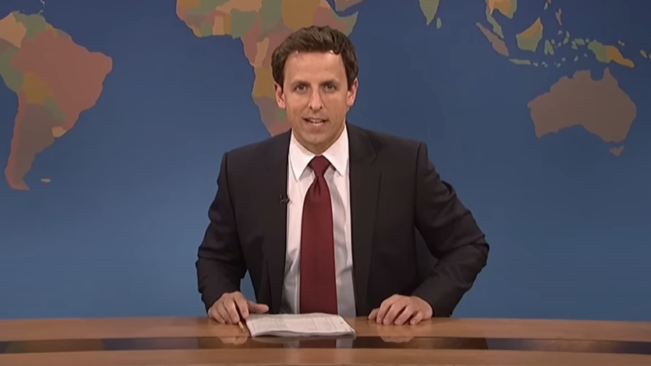 Seth Meyers moderiert das Weekend Update auf SNL
