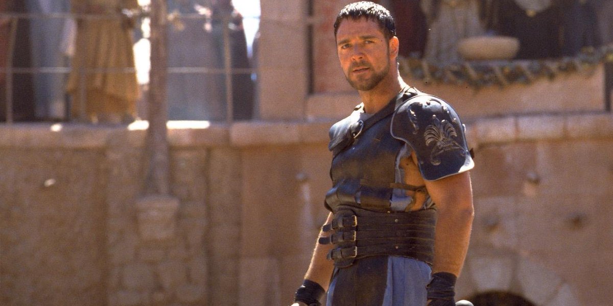 Gladiator Russell Crowe standing in the Colusseum