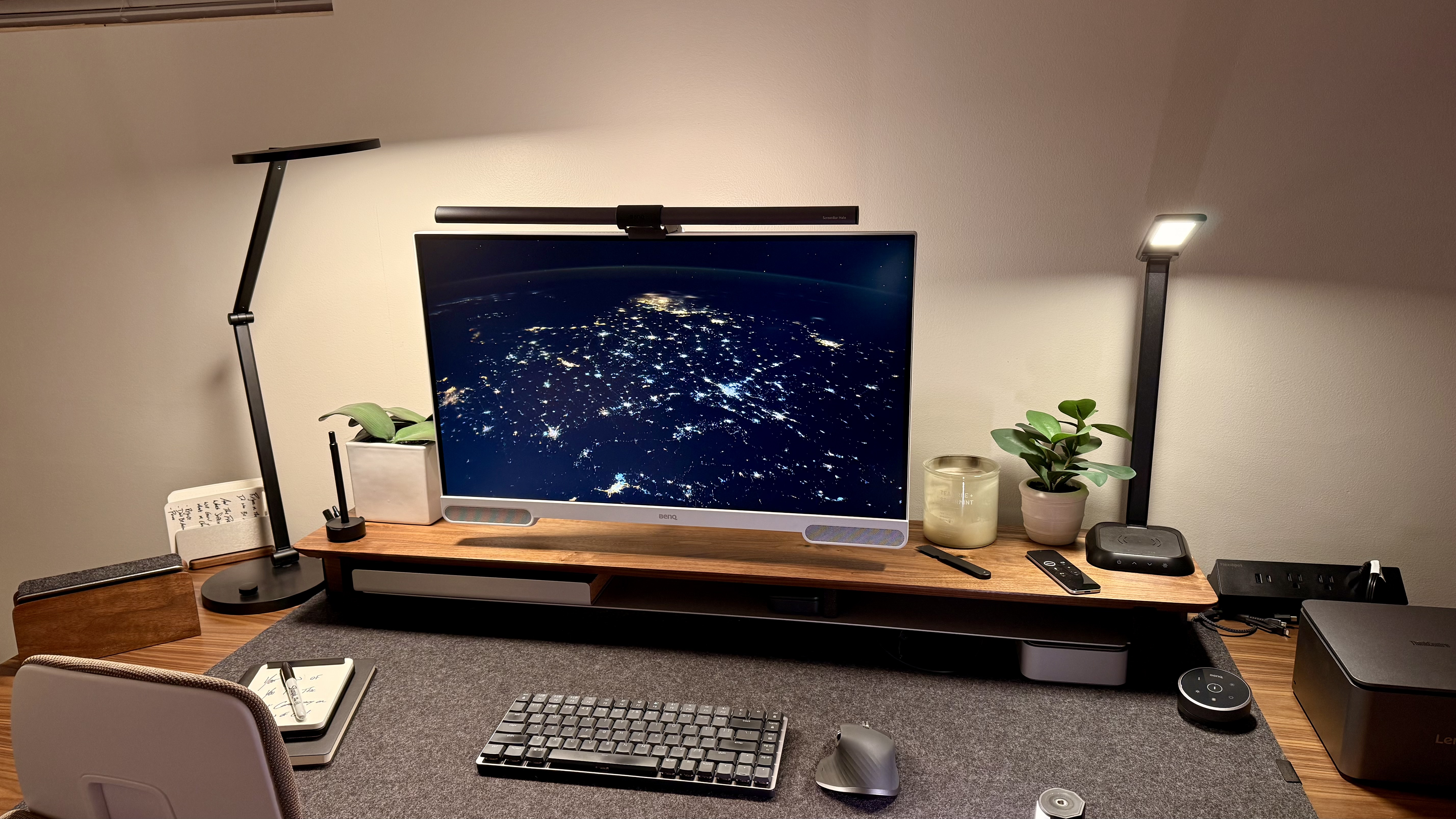 BenQ EW2790U