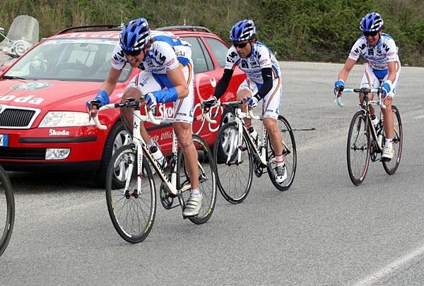 Axelsson and team-mates getting back into the peloton.