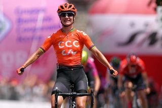 Marianne Vos (CCC-Liv) wins stage 2 at the Giro Rosa in Viu