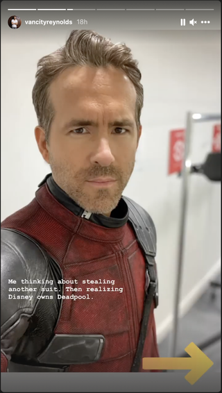 Ryan Reynolds thinking of stealing Deadpool suit.