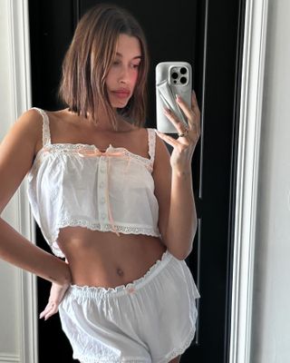 Hailey Bieber with a relaxed bob
