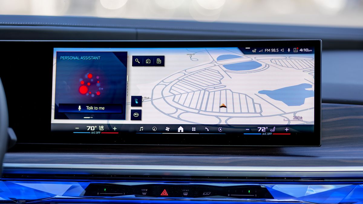 2026 BMW i7 M70 review.