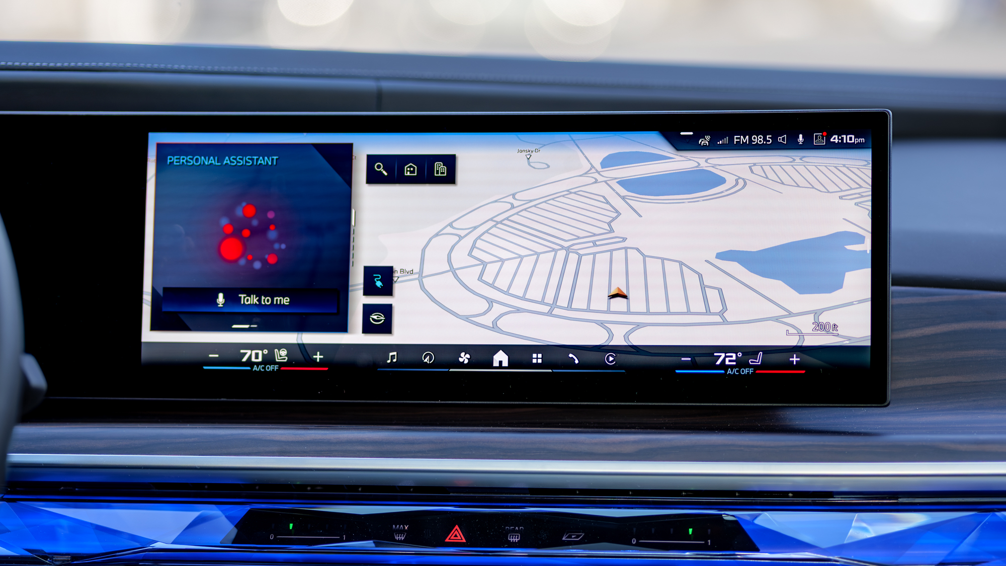 2026 BMW i7 M70 review.