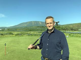 A spot of midnight golf in the daylight in 'Iceland with Alexander Armstrong'.