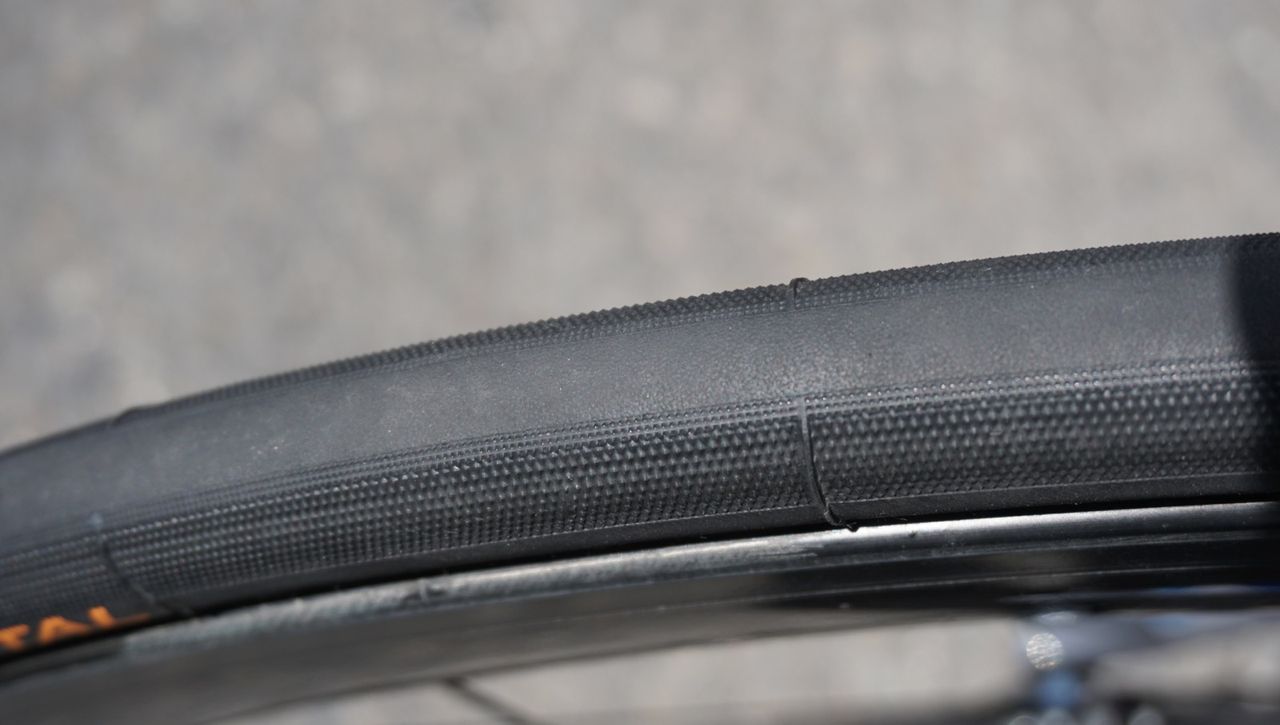 Some FDJ riders are on this Competition Pro LTD tire, which has the same tread as Continental's Attack Comp and Force Comp tubulars