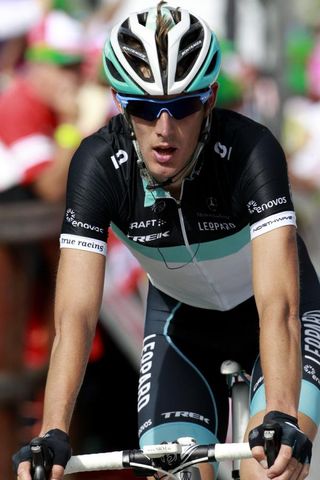 Andy Schleck dropped in Tour de Suisse mountains