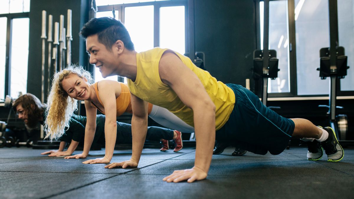 Study says push-ups can build muscle just as well as lifting weights. Time to ditch the gym?