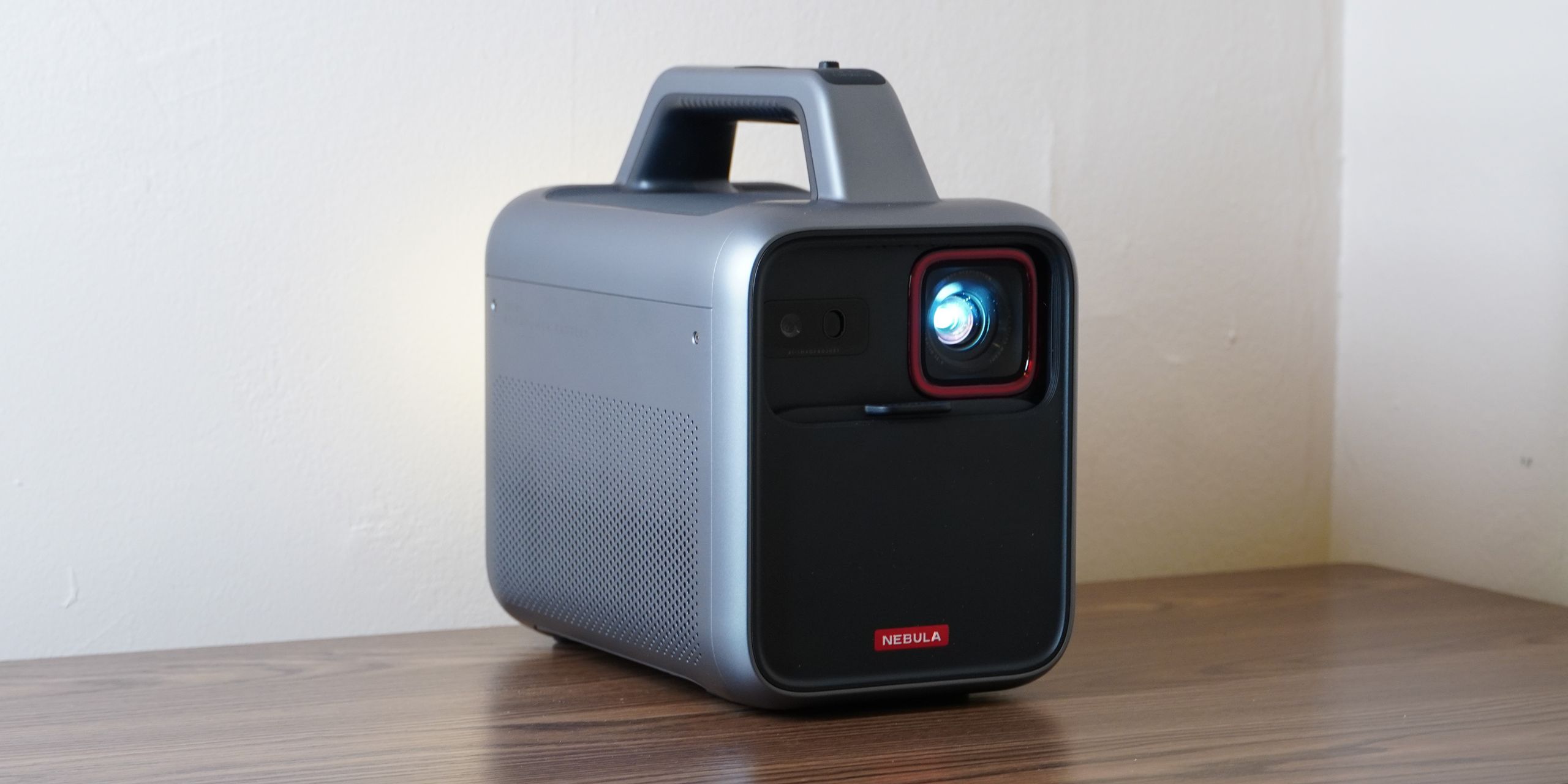 Anker Nebula Mars II プロジェクター Anker Nebula Mars II Pro Review | PCMag