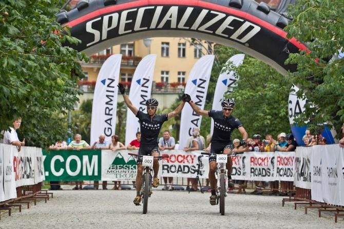 Two triumphant racers at the Beskidy MTB Trophy