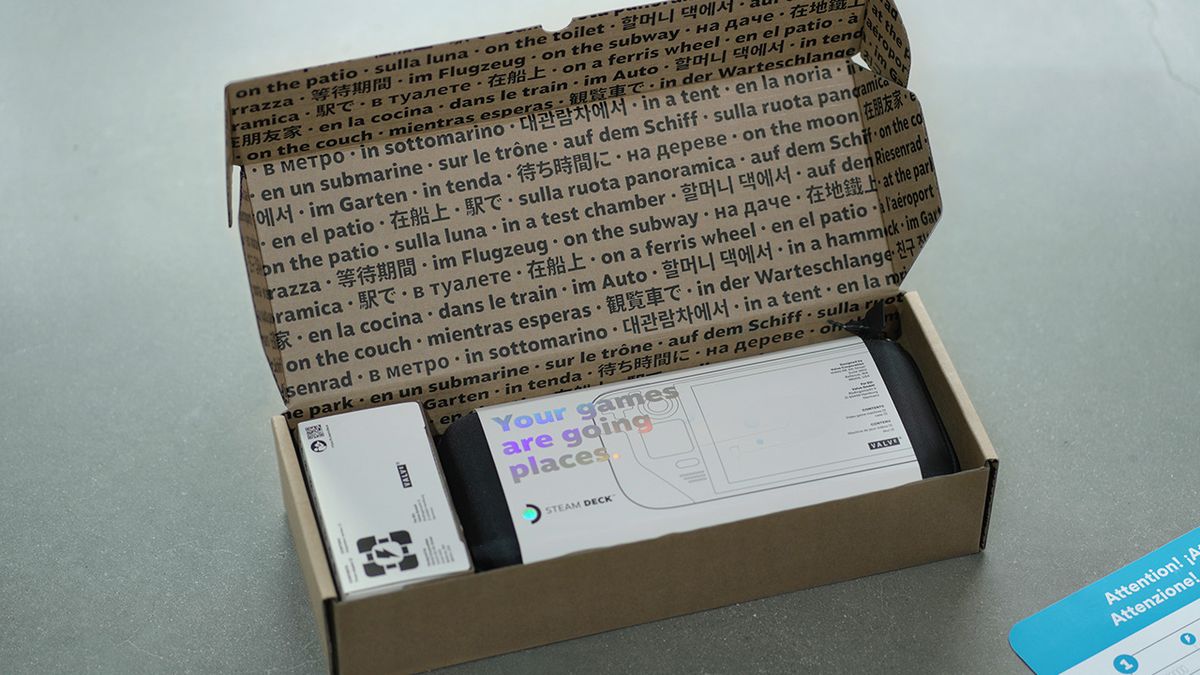 Steam Deck packaging