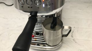 Breville Bambino Plus frothing milk
