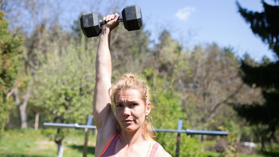 This Dumbbell CrossFit Workout Will Put Your Strength And Fitness To