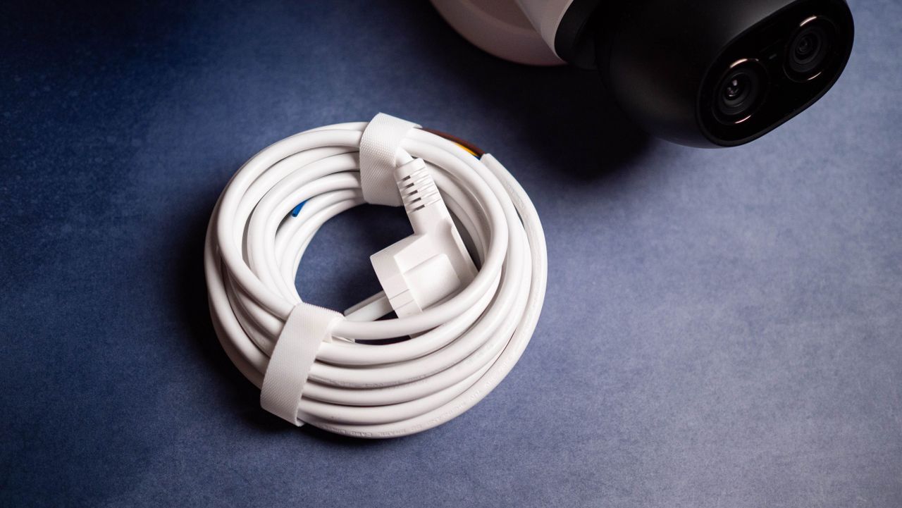 Reolink TrackFlex Floodlight WiFi review