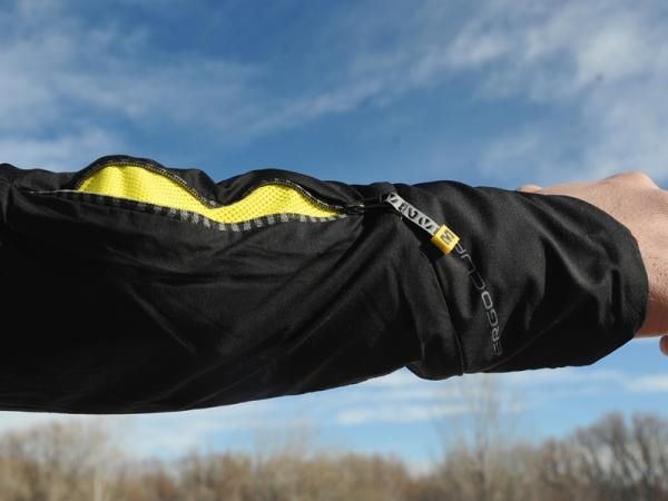 Forearm vents help bring in cooling air.