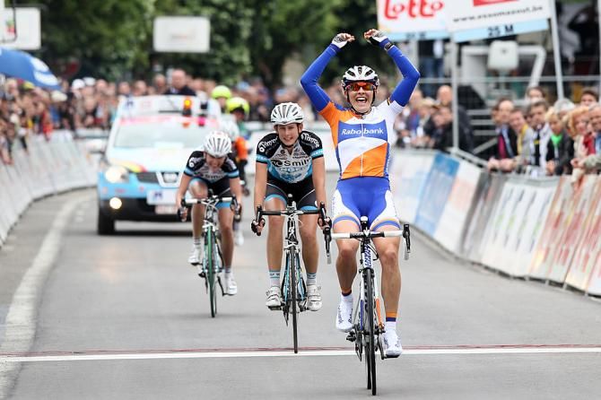 Liesbet De Vocht celebrates her win