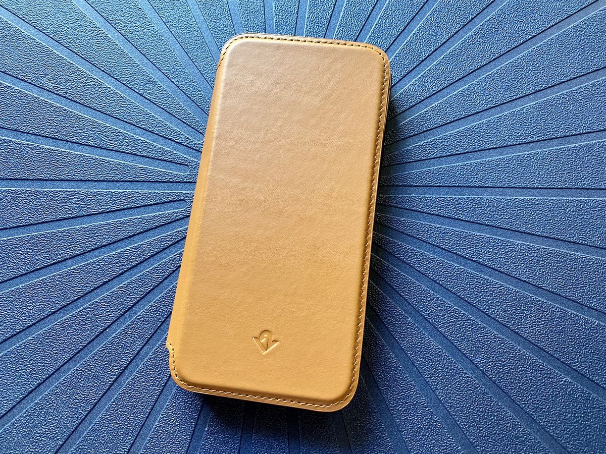 Twelve South SurfacePad for iPhone 12 review: Minimal protection for ...