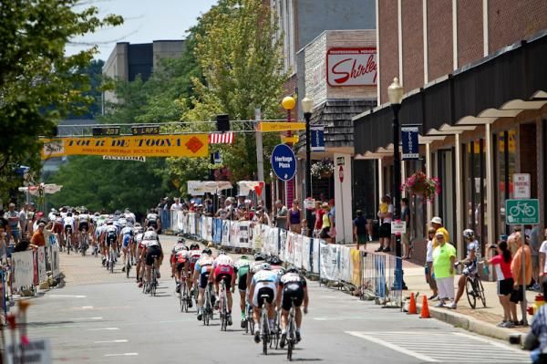 The men head towards 5 to go.