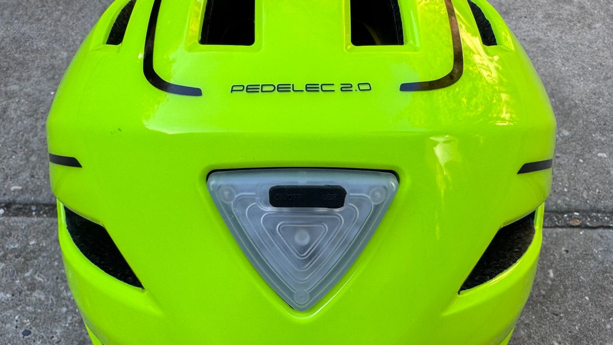 The Abus Pedelec 2.0 MIPS integrated rear light