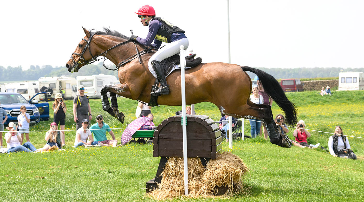 Rosie-Bradley-Hole-ROMANTIC-badminton-11may24-008