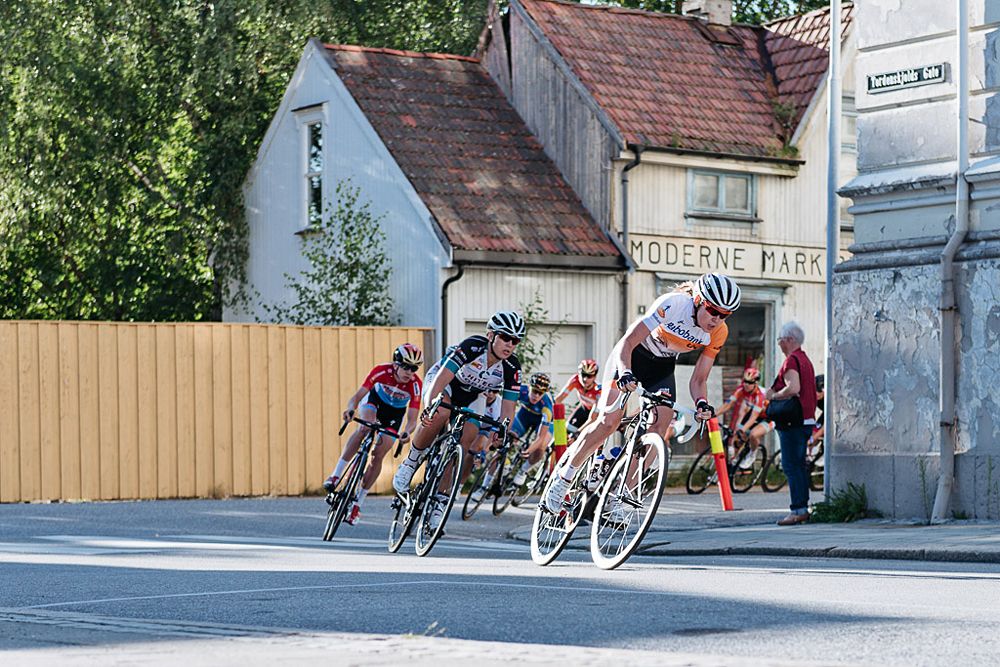 Anna van der Breggen (Rabo-Liv) leads the field at the Ladies Tour of Norway warm-up criterium