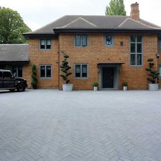 bradstone block paving driveway in a chevron design