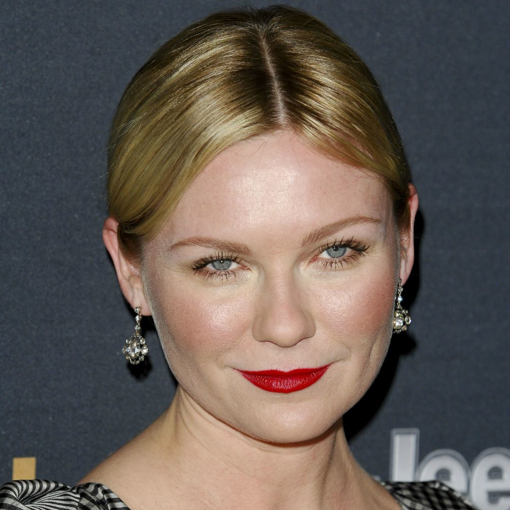 Kirsten Dunst Thanks Mum For Normal Upbringing Marie Claire UK