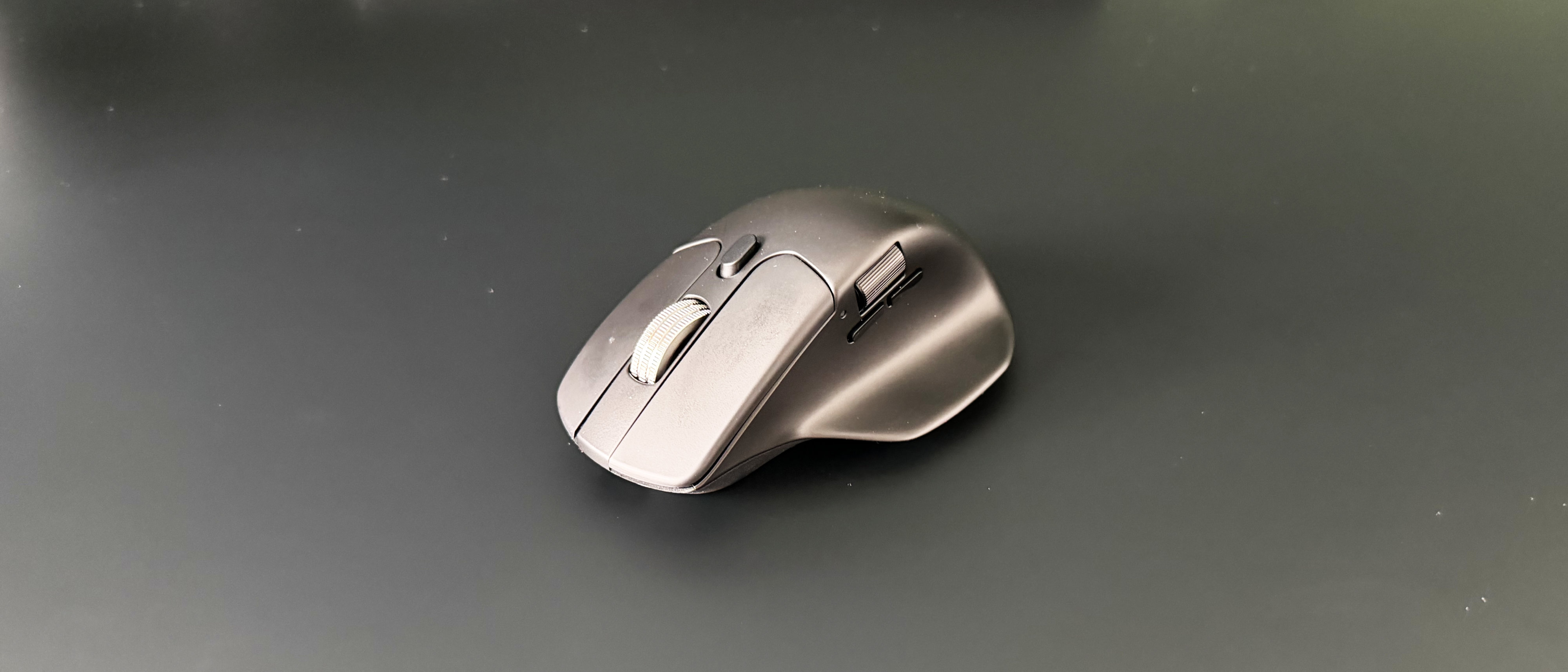 The Keychron M6 8K from a 3/4s angle.