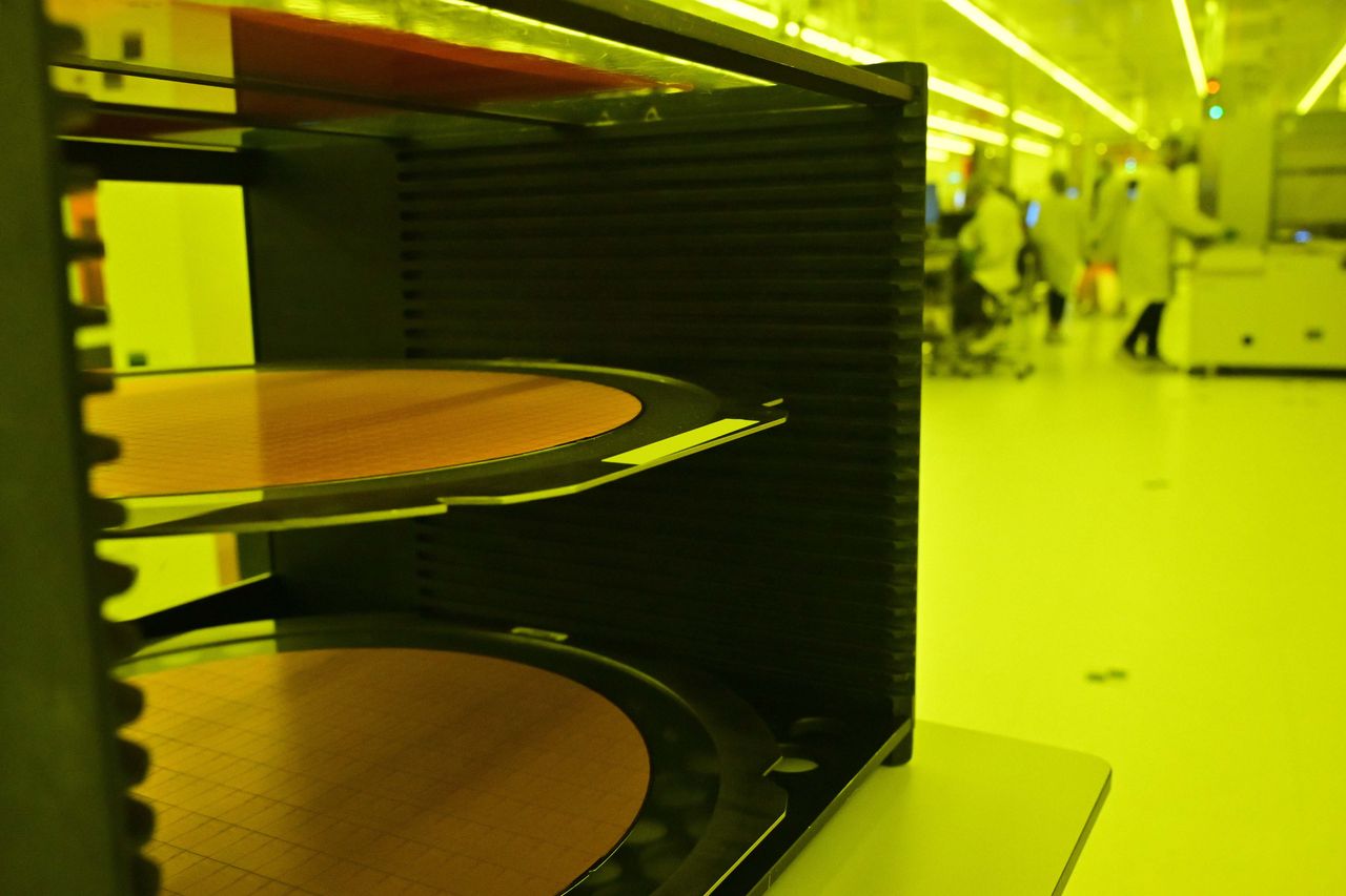 Intel Packaging