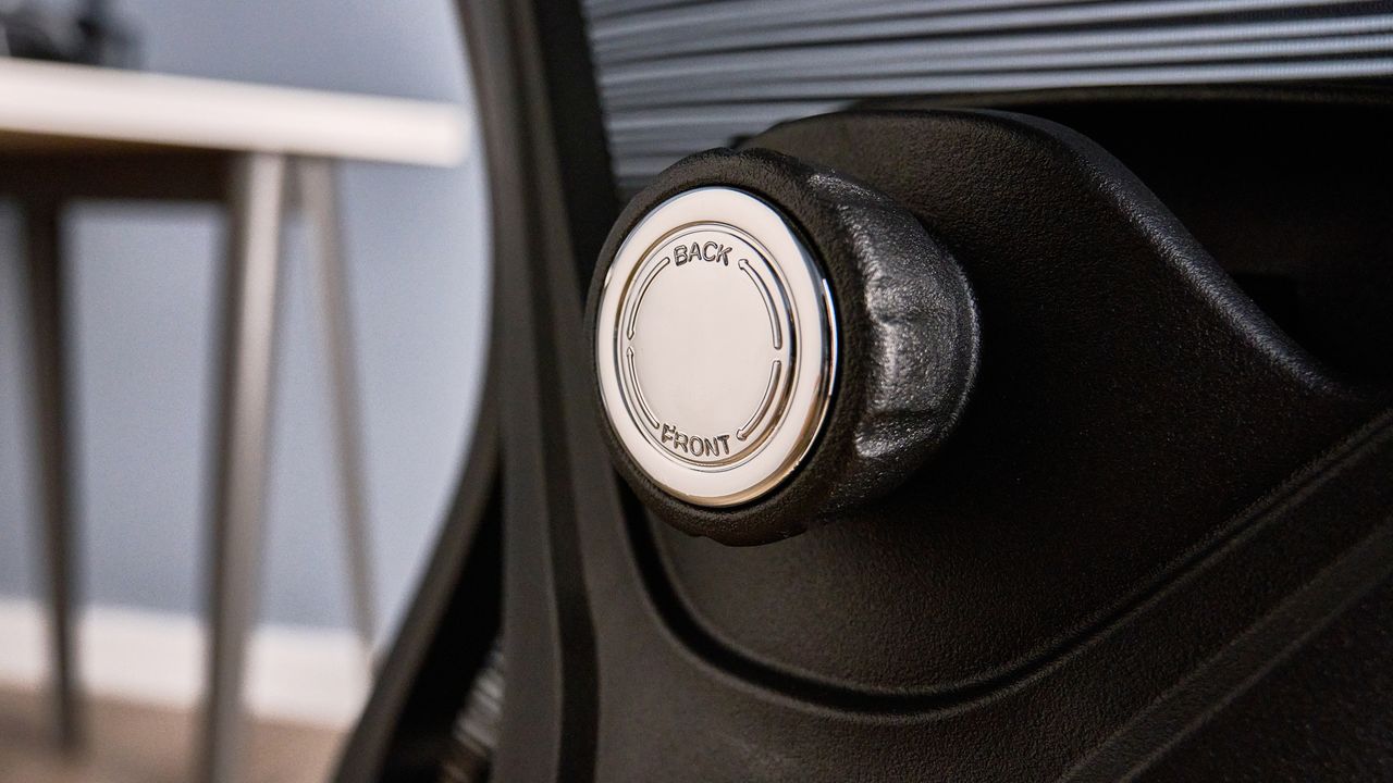 Boulies EP200 desk chair for home office
