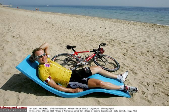 Lars Micahelsen relaxes in the leader's jersey at the 2005 Tour of Qatar