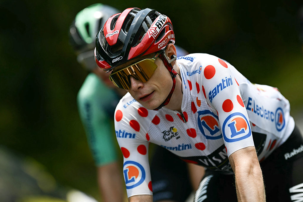 Team Visma | Lease a Bike's Danish rider Jonas Vingegaard wearing the climber's dotted &amp;quot;King of the Mountains&amp;quot; jersey cycles during the 7th stage of the 113th edition of the Tour de France cycling race, 175,1 km between Hagetmau and Bordeaux in southwestern France, on July 10, 2026. (Photo by Loic VENANCE / AFP)