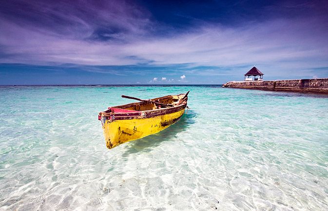 Caribbean Shores Best Windows 10 Themes