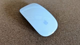 Magic Mouse 2 in White