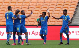 Kermit Erasmus celebrates his goal with teammates 