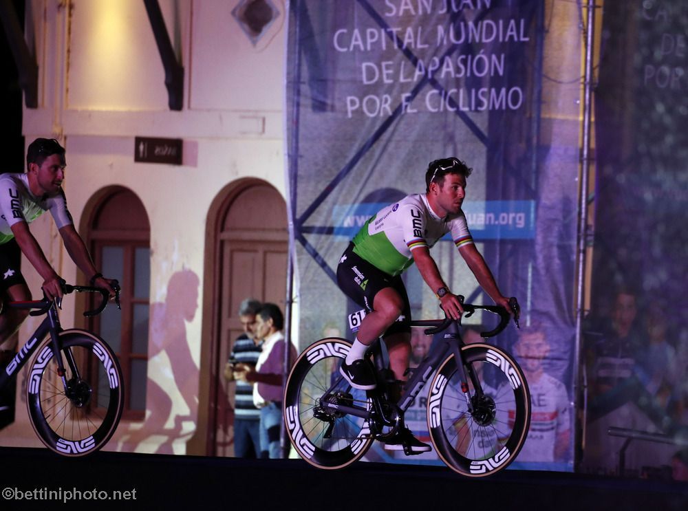 Mark Cavendish rides on stage