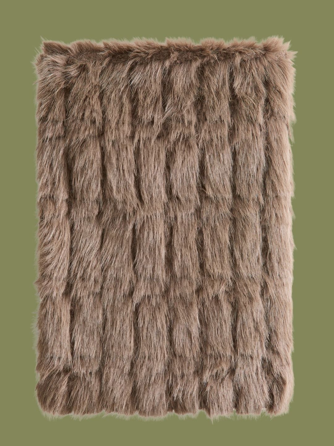 H&amp;amp;M Home, Fluffy Bed Throw in Dark Mole